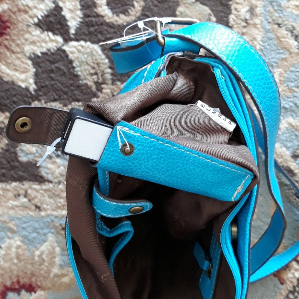 4x*Host Pick*b.o.c. turqoise charging crossbody bag - Picture 5 of 8